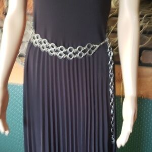 𝅺BELT. Silver,adjustable, great with jeans.